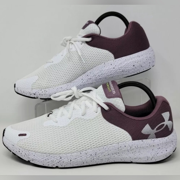Under Armour Women's Size 11 UA Charged Pursuit 2 Sneakers Shoes 3025244 101 New - Picture 2 of 11